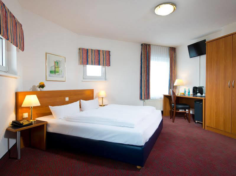 Achat Hotel Darmstadt Griesheim غريشيم المظهر الخارجي الصورة